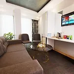 Stay Suite Hotel *